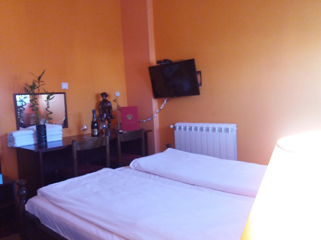 Hotel Lovcen Podgorica Zewnętrze zdjęcie
